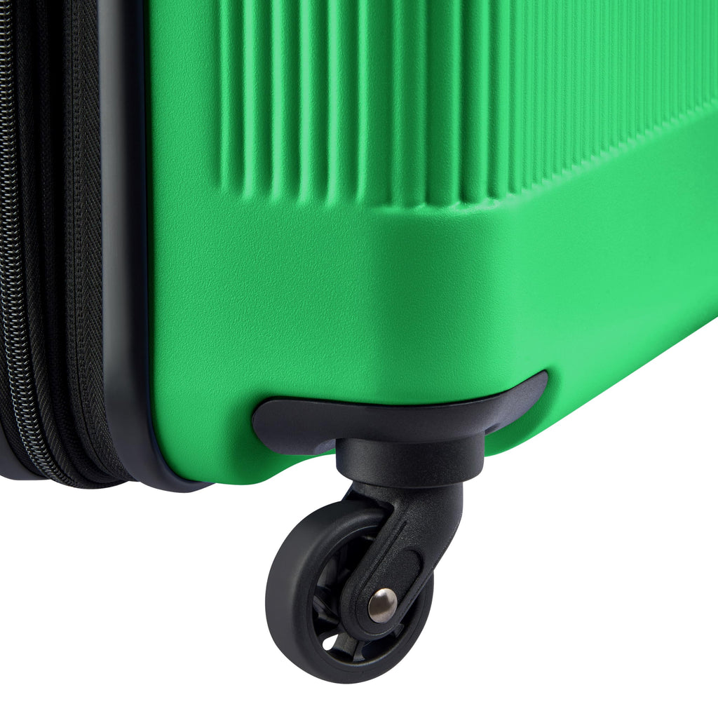 Green Carry-On 20 Inch Hardside Expandable Luggage with Spinner Wheels J860