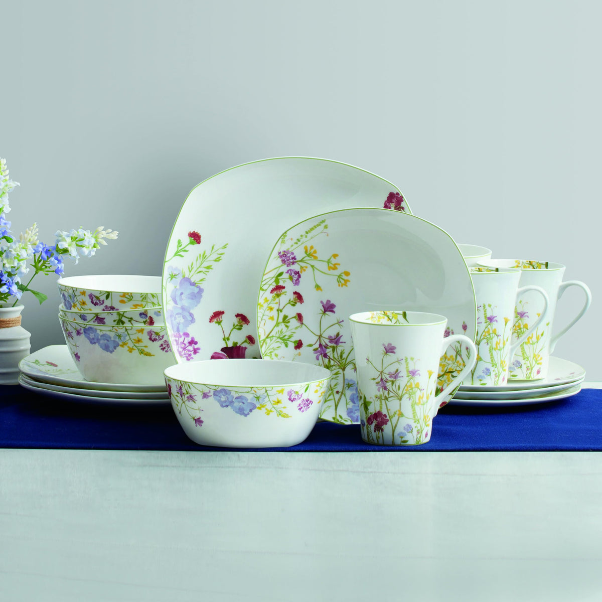 16-Piece Bone China Dinnerware Set Service for 4 S998